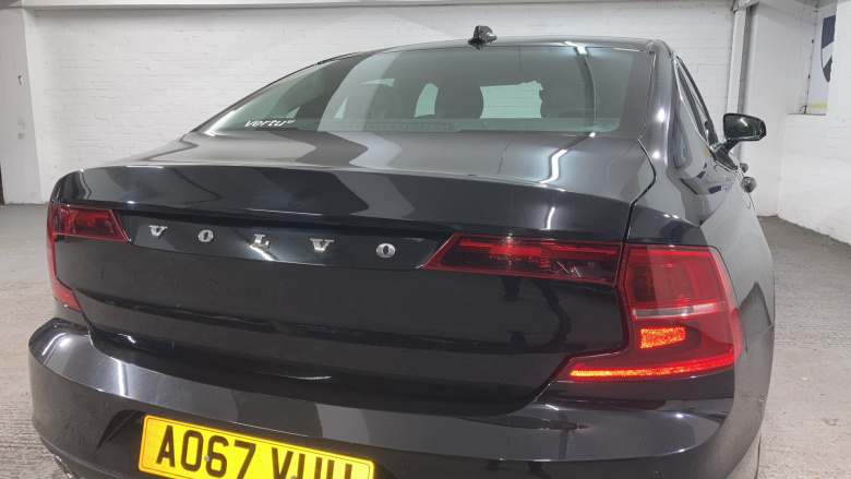 Volvo S90 2.0 D4 Momentum Pro 4dr Geartronic Diesel Saloon